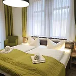 Hotel Weinhotel Des Riesling Zum Grünen Kranz