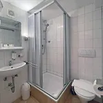 Hotel Weinhotel Des Riesling Zum Grünen Kranz 3*