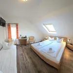Weinhotel Des Riesling Zum Grünen Kranz 3*