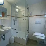 Weinhotel Des Riesling Zum Grünen Kranz