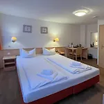 Weinhotel Des Riesling Zum Grünen Kranz Hotel 3*