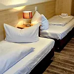 Weinhotel Des Riesling Zum Grünen Kranz Hotel Rüdesheim am Rhein