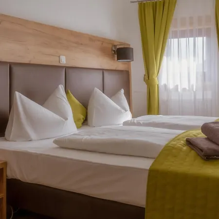 Weinhotel Des Riesling Zum Grünen Kranz Hotel 3*