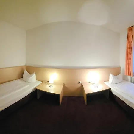 Weinhotel Des Riesling Zum Grünen Kranz 3*