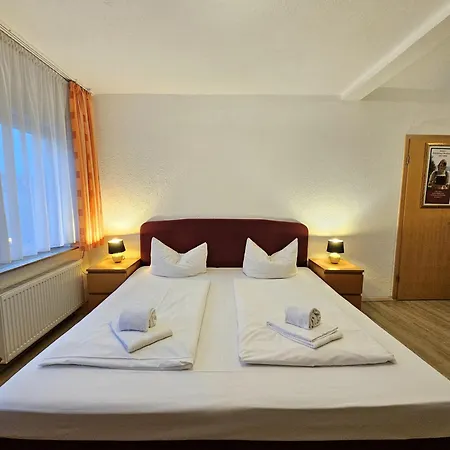Weinhotel Des Riesling Zum Grünen Kranz