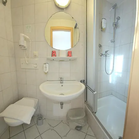 Hotel Weinhotel Des Riesling Zum Gruenen Kranz Ruedesheim am Rhein