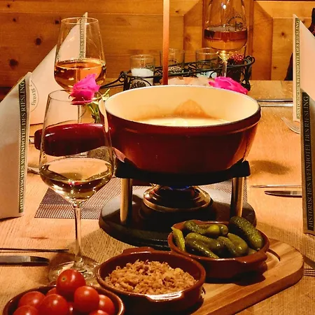 Weinhotel Des Riesling Zum Gruenen Kranz 酒店 3*