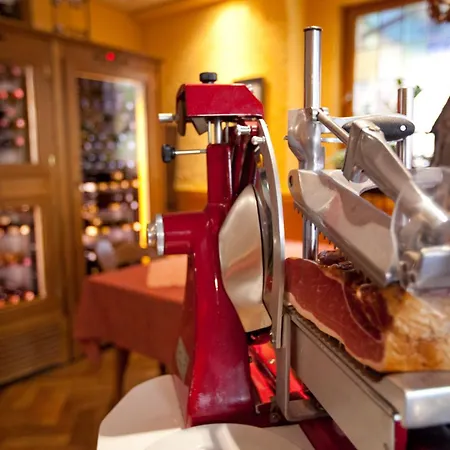 Weinhotel Des Riesling Zum Gruenen Kranz