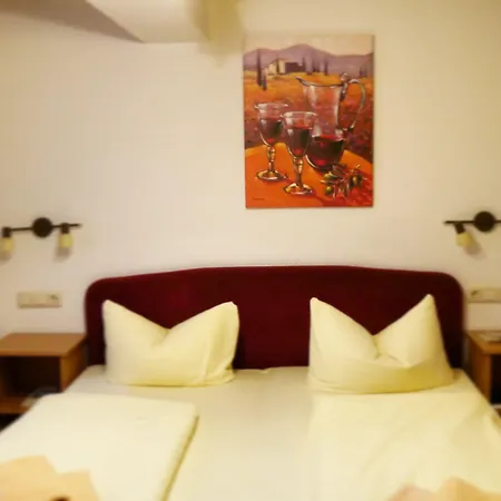 Weinhotel Des Riesling Zum Gruenen Kranz 吕德斯海姆