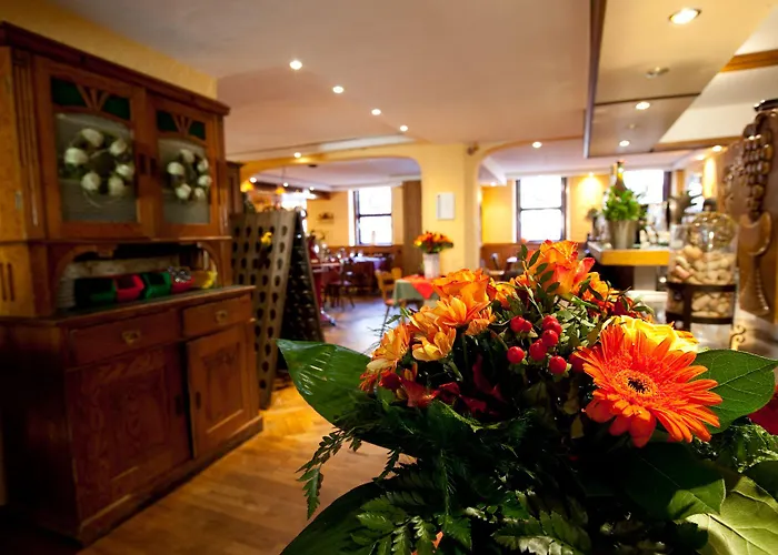 Weinhotel Des Riesling Zum Gruenen Kranz