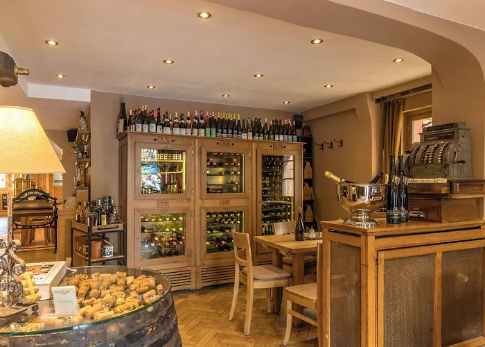 Hotell Weinhotel Des Riesling Zum Gruenen Kranz