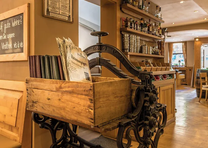 Hotell Weinhotel Des Riesling Zum Gruenen Kranz 3*