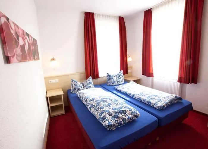 Weinhotel Des Riesling Zum Gruenen Kranz Hotell